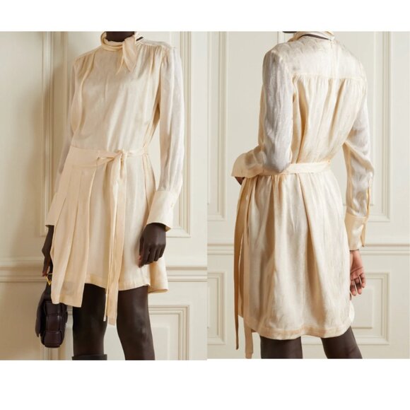 Victoria Beckham Pleated Wrap-effect Mini Dress. Size XS (US 0, UK 4) . - Picture 2 of 13